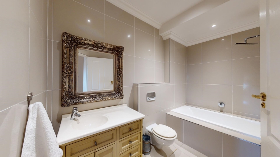 6 Bedroom Property for Sale in Walmer Heights Eastern Cape